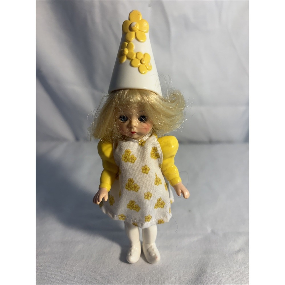 McDonald's Happy Meal Madame Alexander Doll The Wizard Of Oz Daisy Munchkin 6"